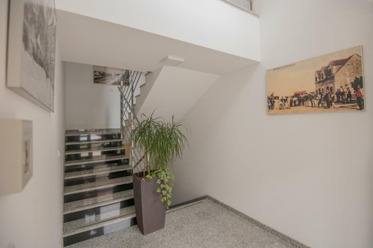 Apartment Petra Imotski Zewnętrze zdjęcie
