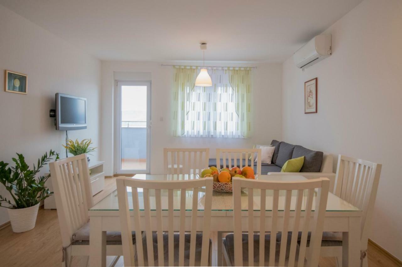 Apartment Petra Imotski Zewnętrze zdjęcie