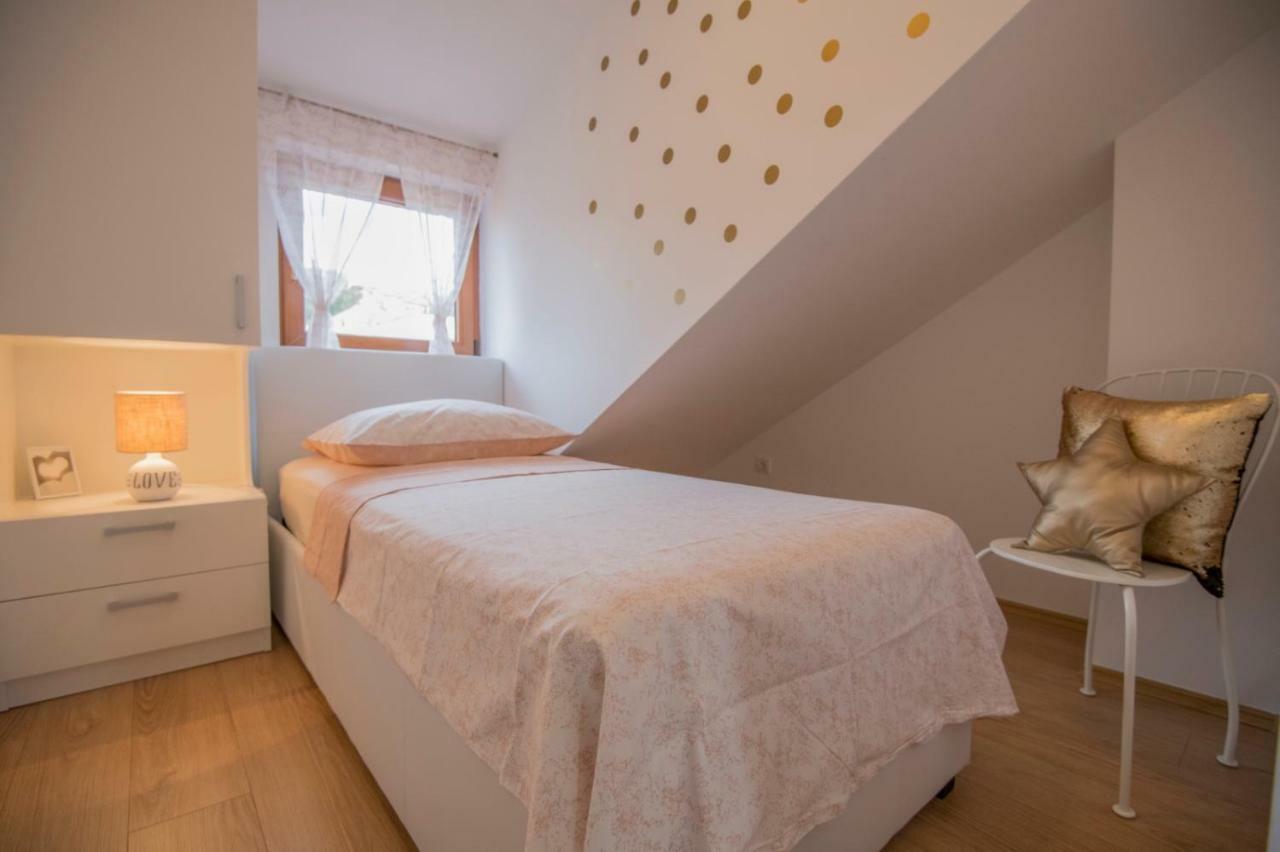 Apartment Petra Imotski Zewnętrze zdjęcie